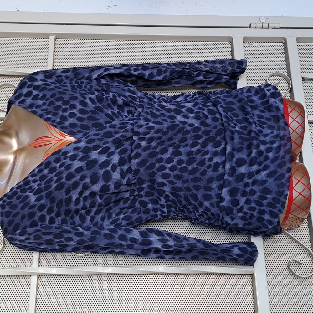 INC Sexy V Neck Blue Animal Print Blouse. Size L